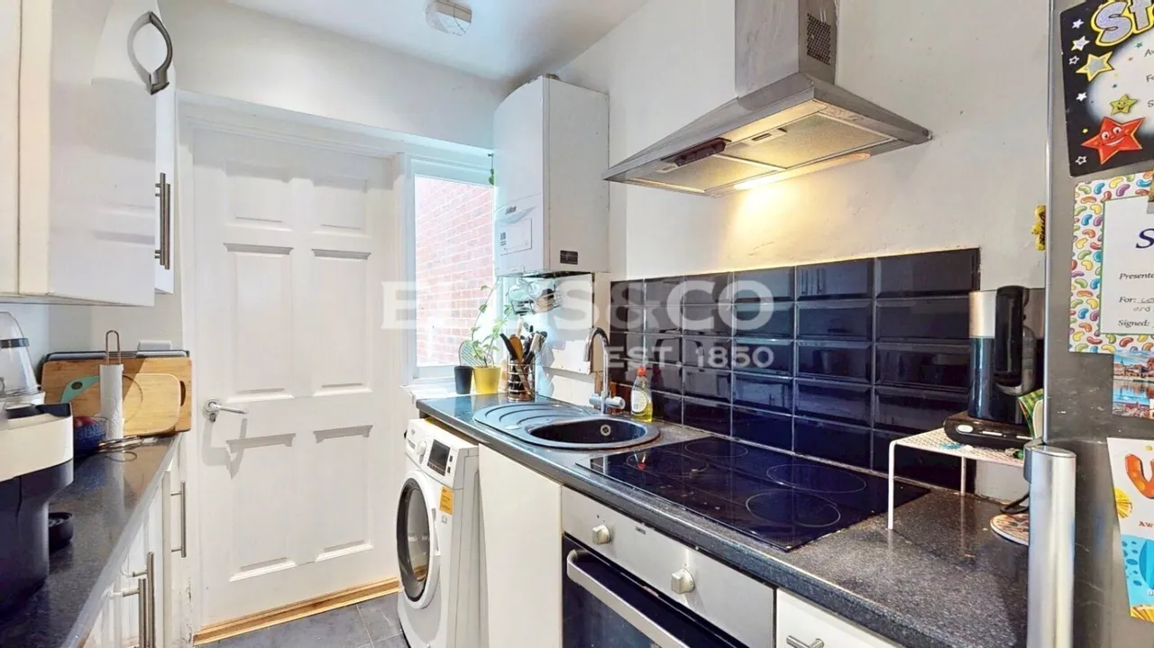 Rosewood Avenue, Greenford, UB6, photo 7