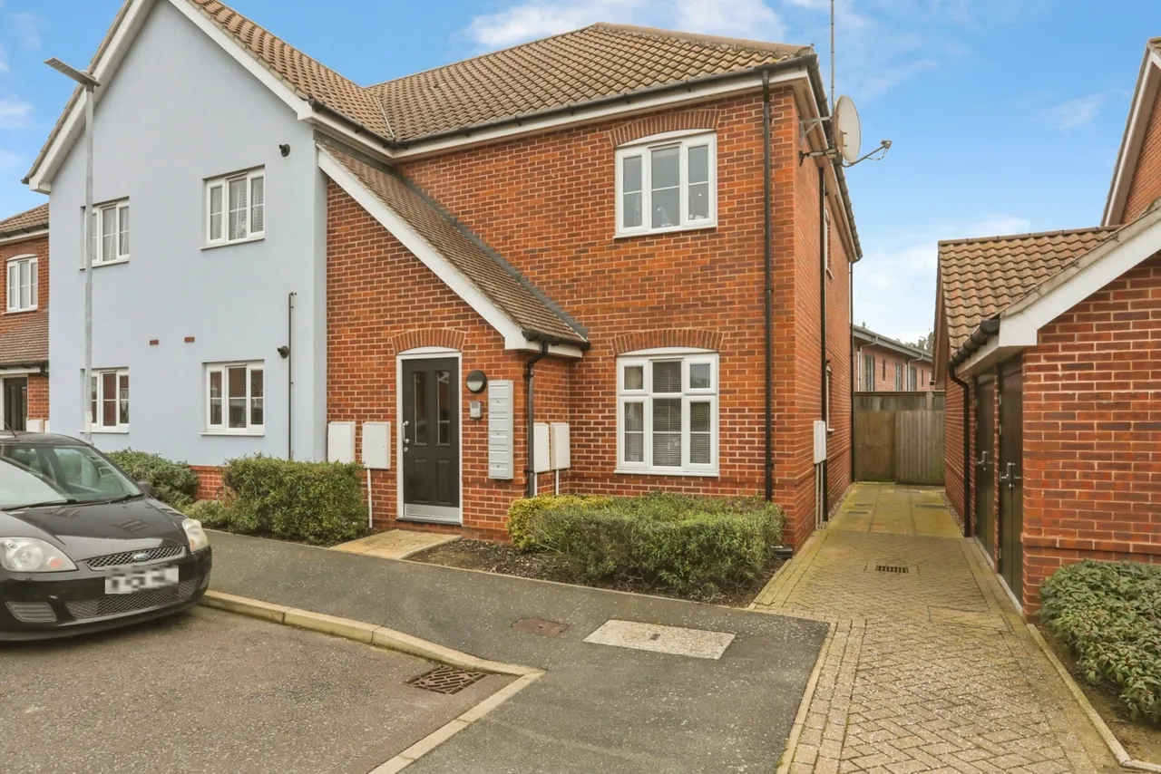 Newbolt Close, Stowmarket, Suffolk, IP14, photo 17