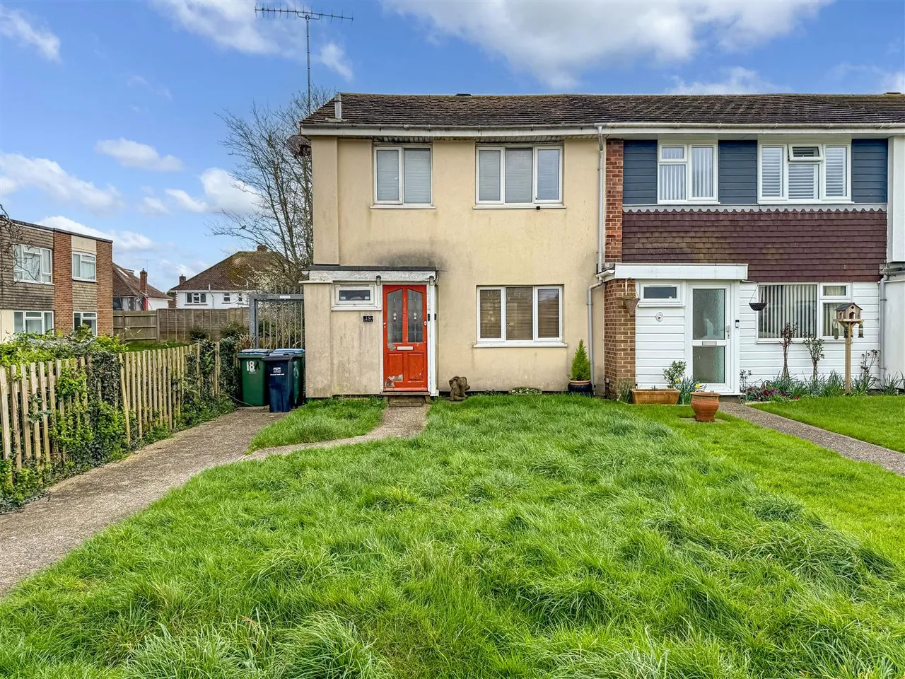3 bed house for sale, Potters Mead, Littlehampton