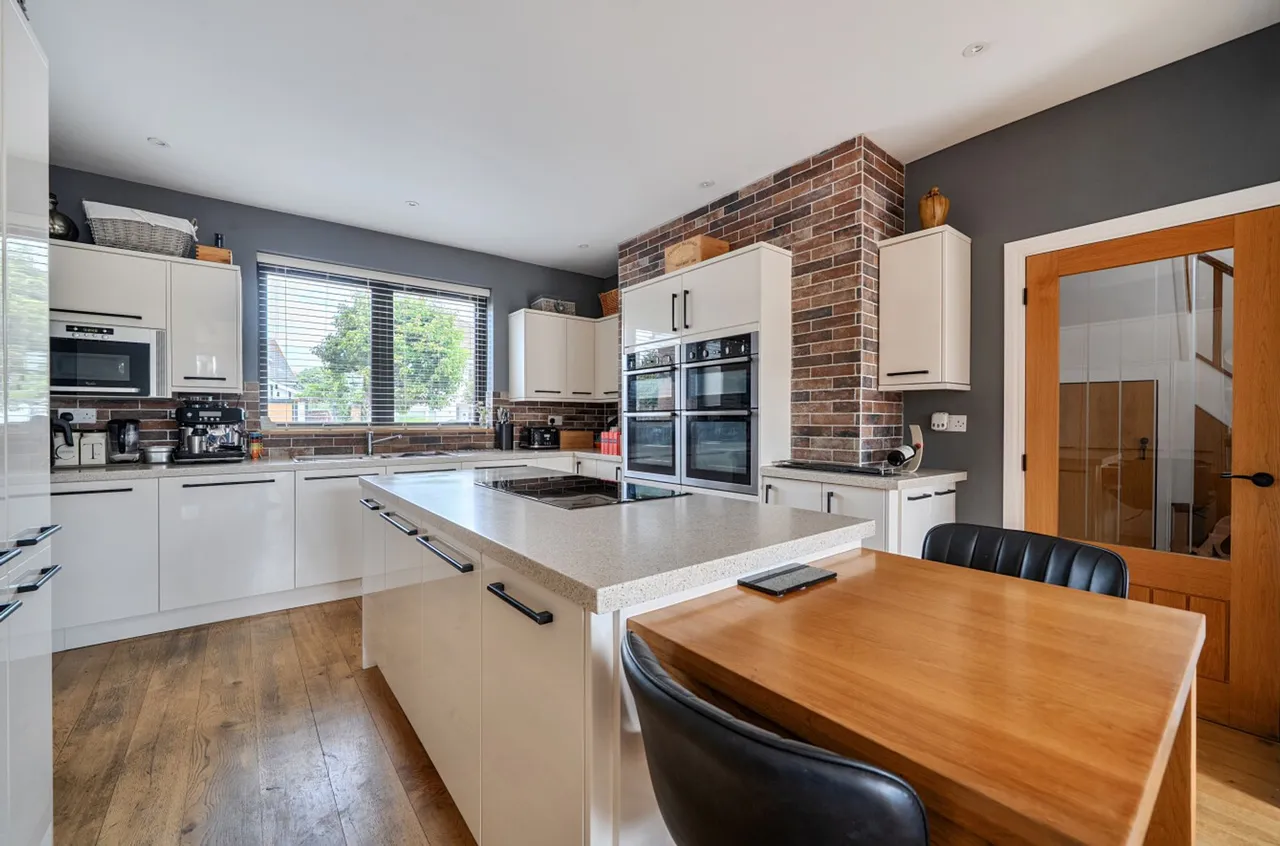Crossbush Road, Felpham, PO22, photo 11