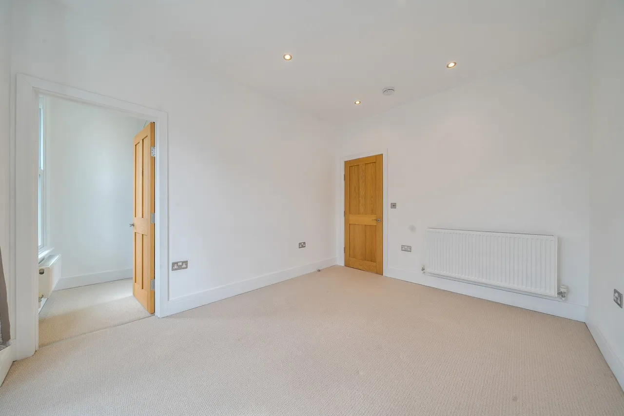 Dunstans Road, SE22, photo 15