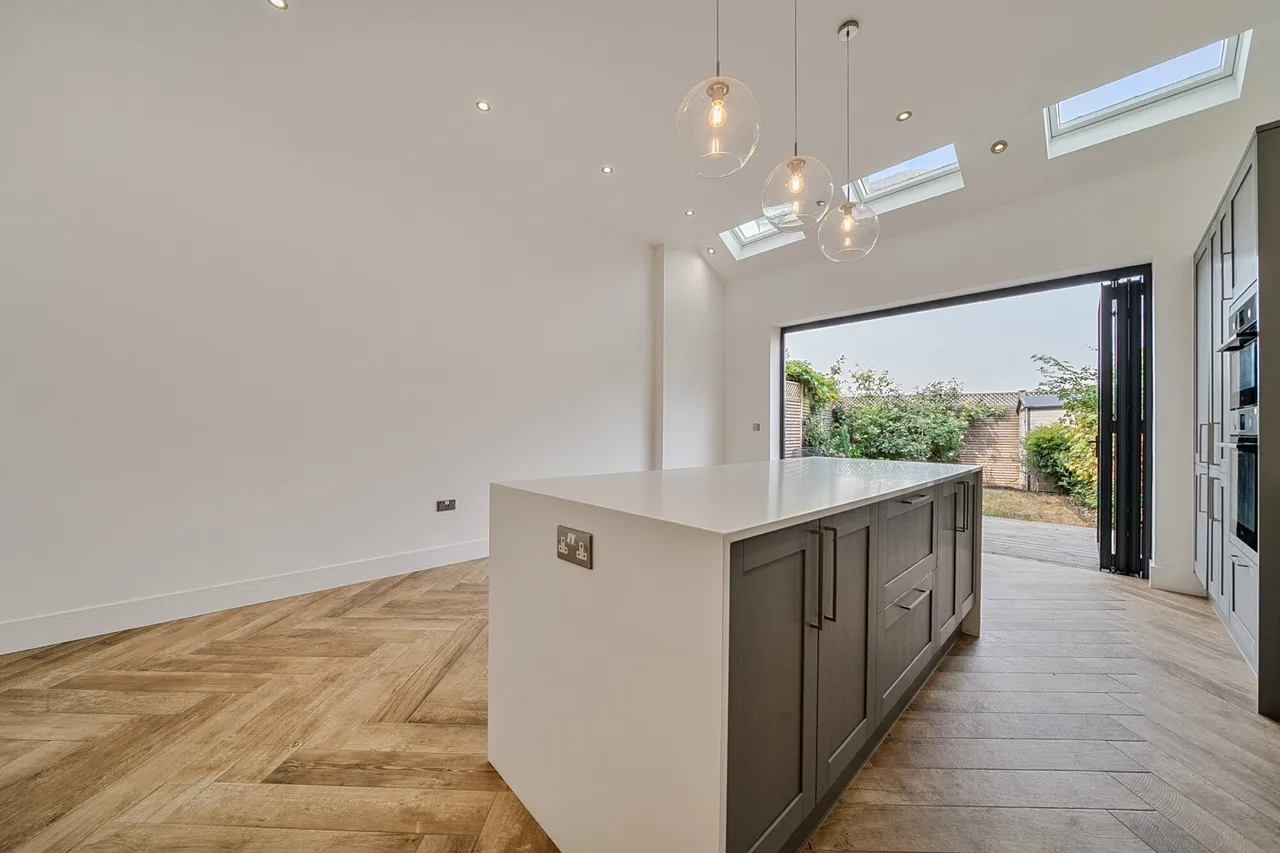 Dunstans Road, SE22, photo 11