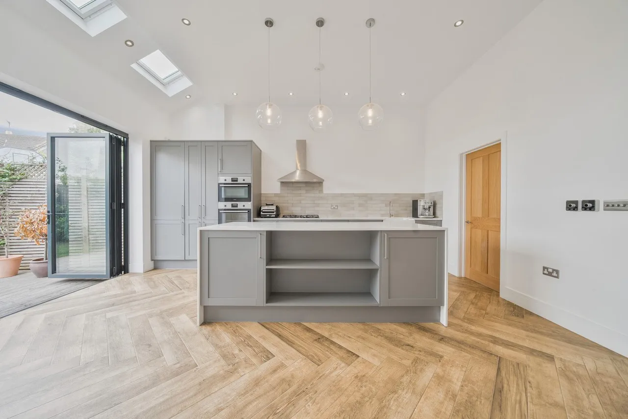 Dunstans Road, SE22, photo 12
