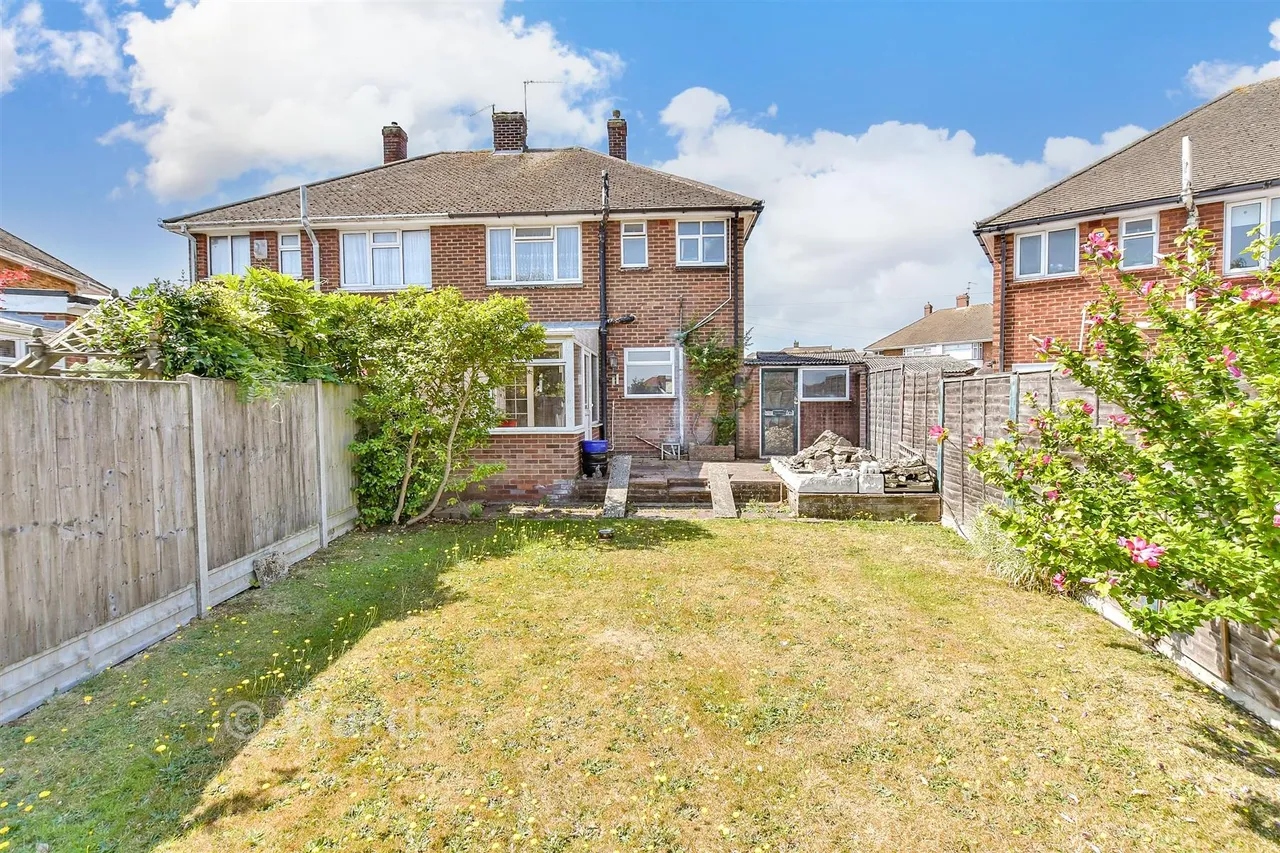 Leyton Avenue, Darland, ME7, photo 9