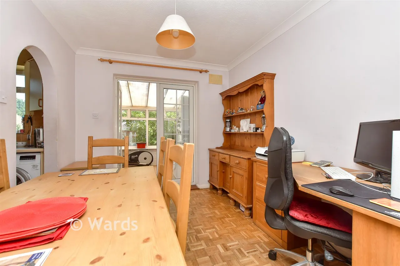 Leyton Avenue, Darland, ME7, photo 5