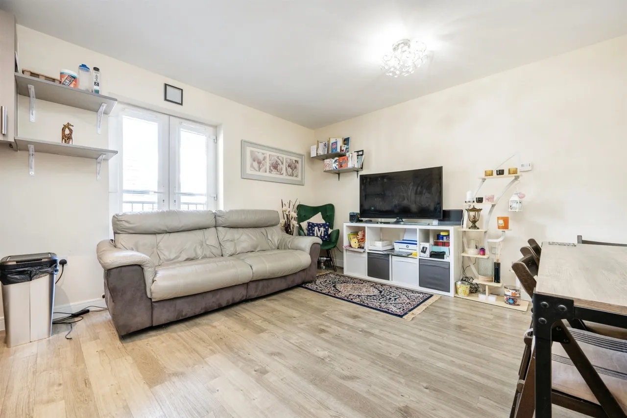 Nettleton Mews, Shortstown, Bedford, photo 4