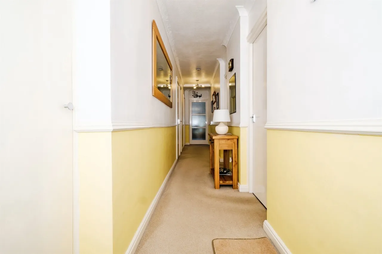 West Parade, Worthing, BN11, photo 9