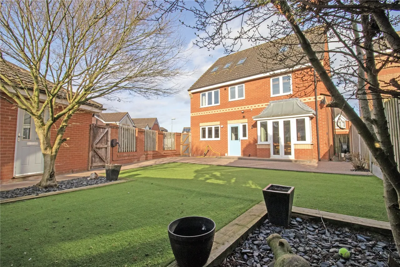 Salisbury Close, Morton, DN21, photo 27