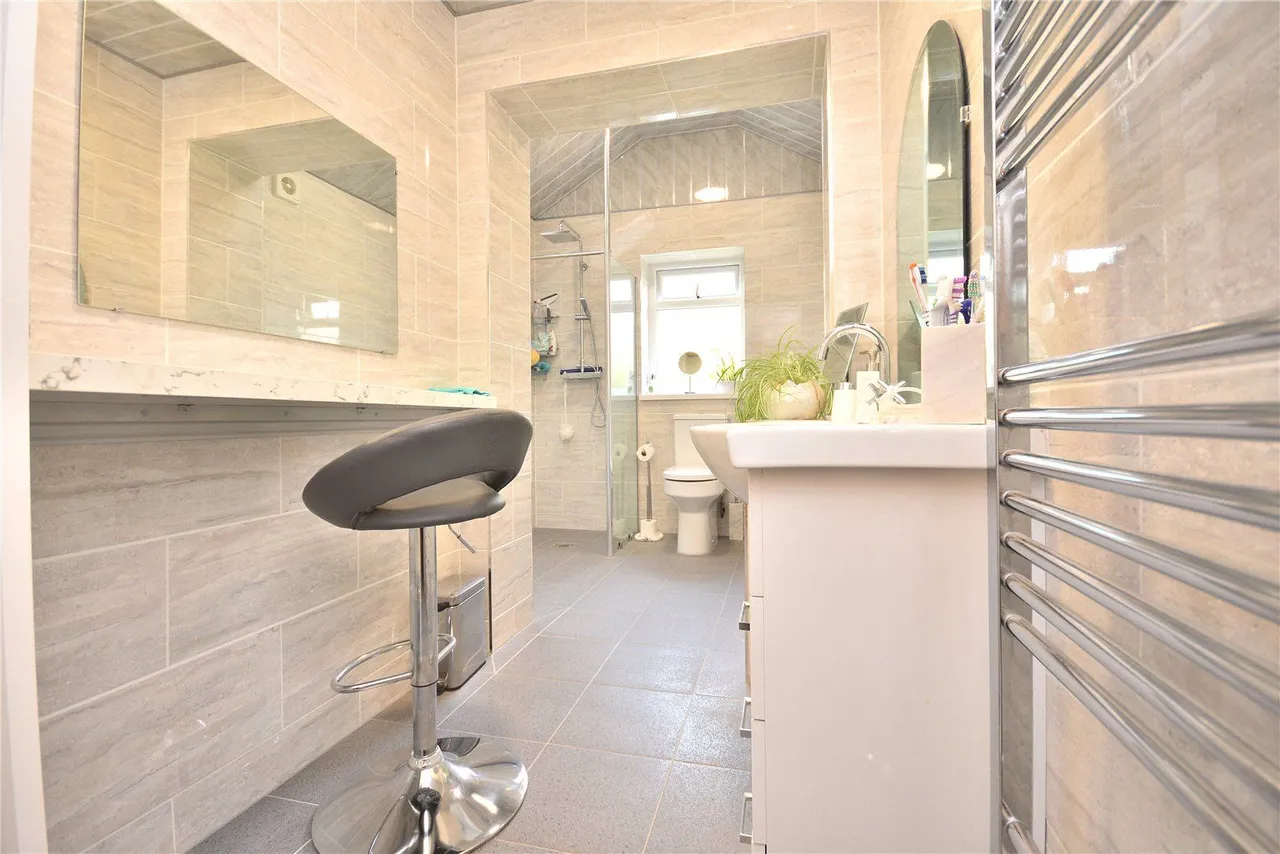 Farnham Croft, Leeds, LS14, photo 15