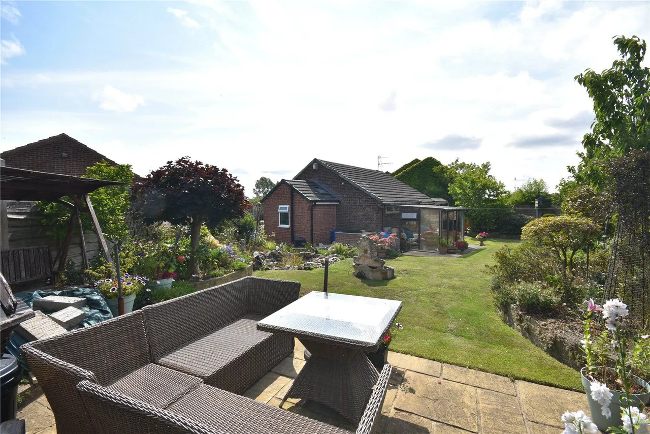 Farnham Croft, Leeds, LS14, photo 12