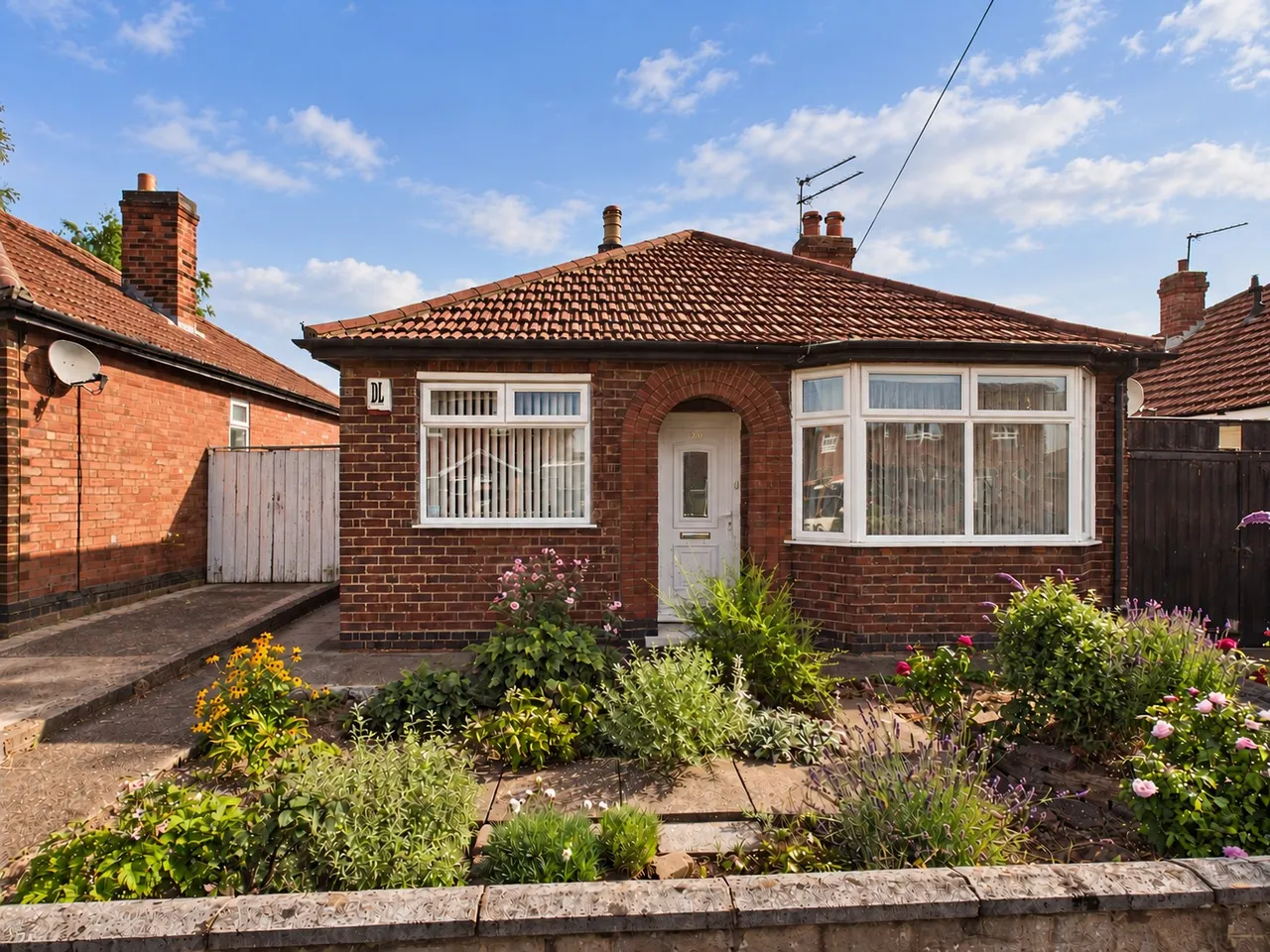 2 bed house for sale, Suffolk Avenue, Derby, DE21