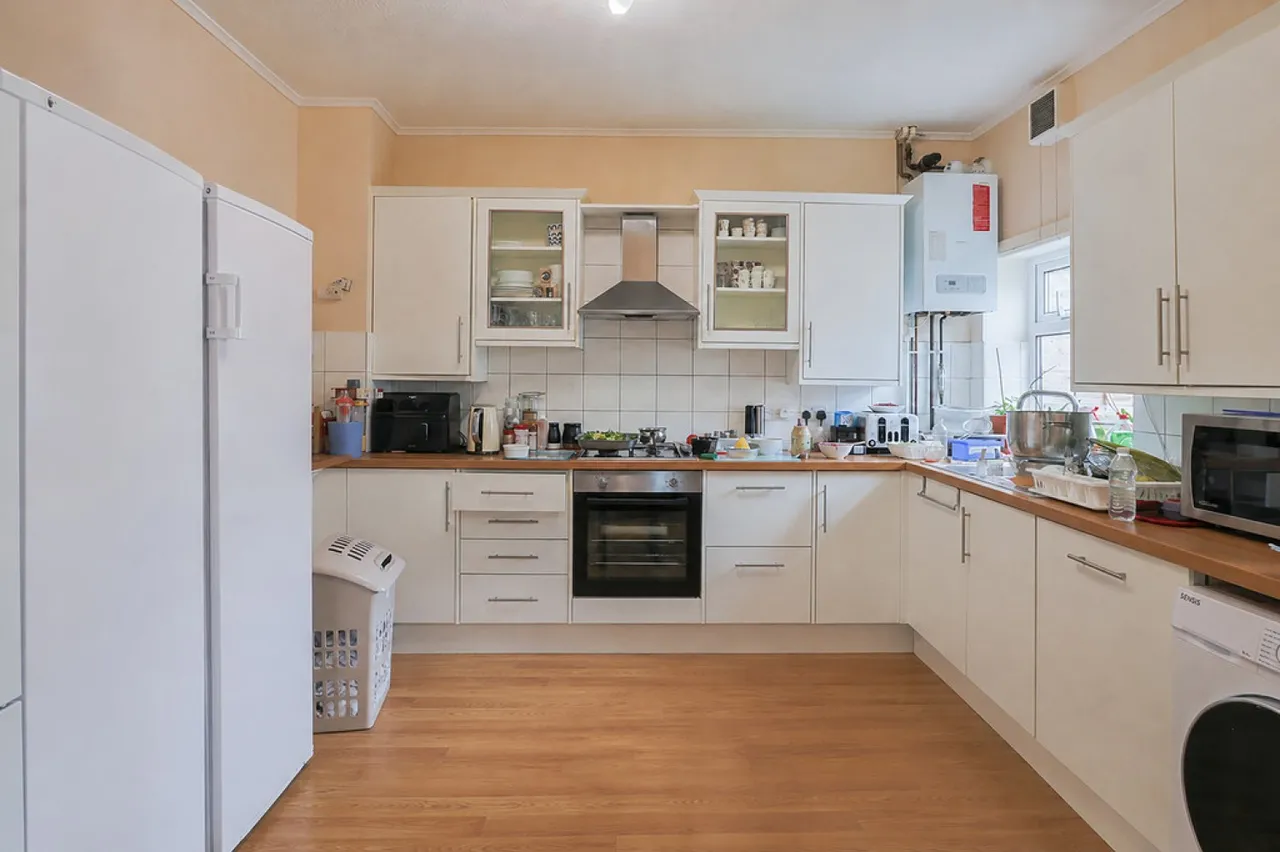 Charminster Road, Bournemouth, photo 6