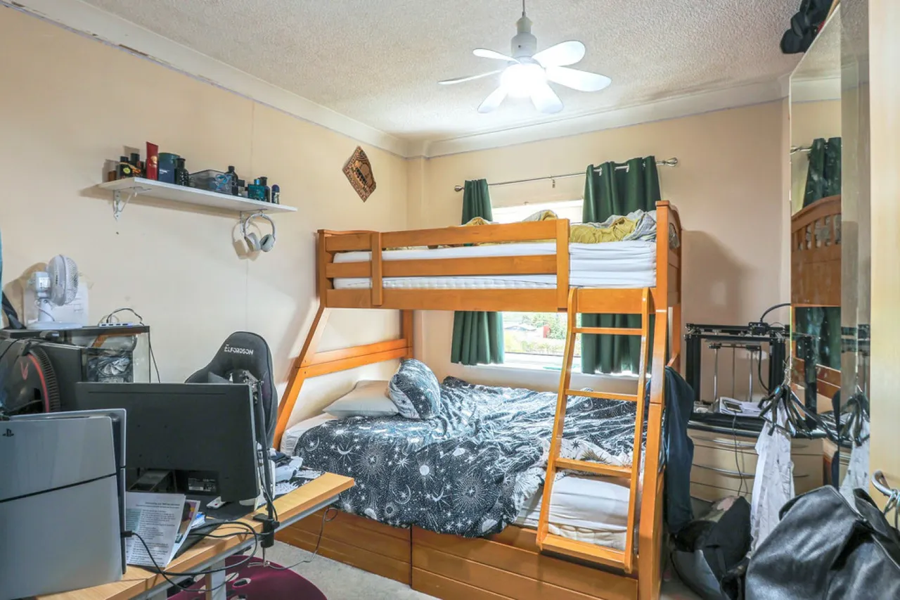 Charminster Road, Bournemouth, photo 7