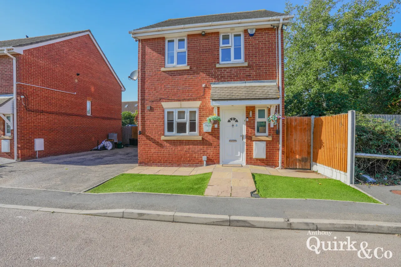 5 bed house for sale, Azalea Mews, Canvey Island, SS8