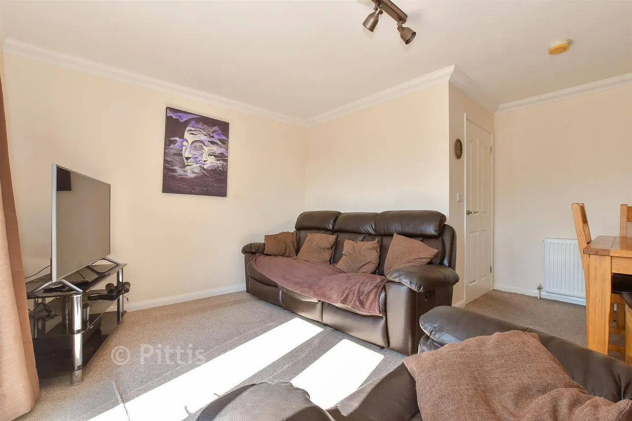 New Road, Brading, PO36, photo 5