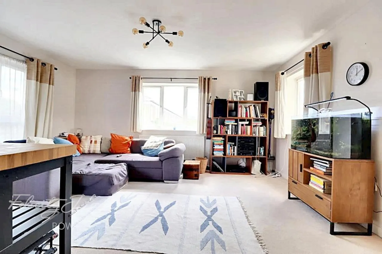 Belton Way, E3, photo 8