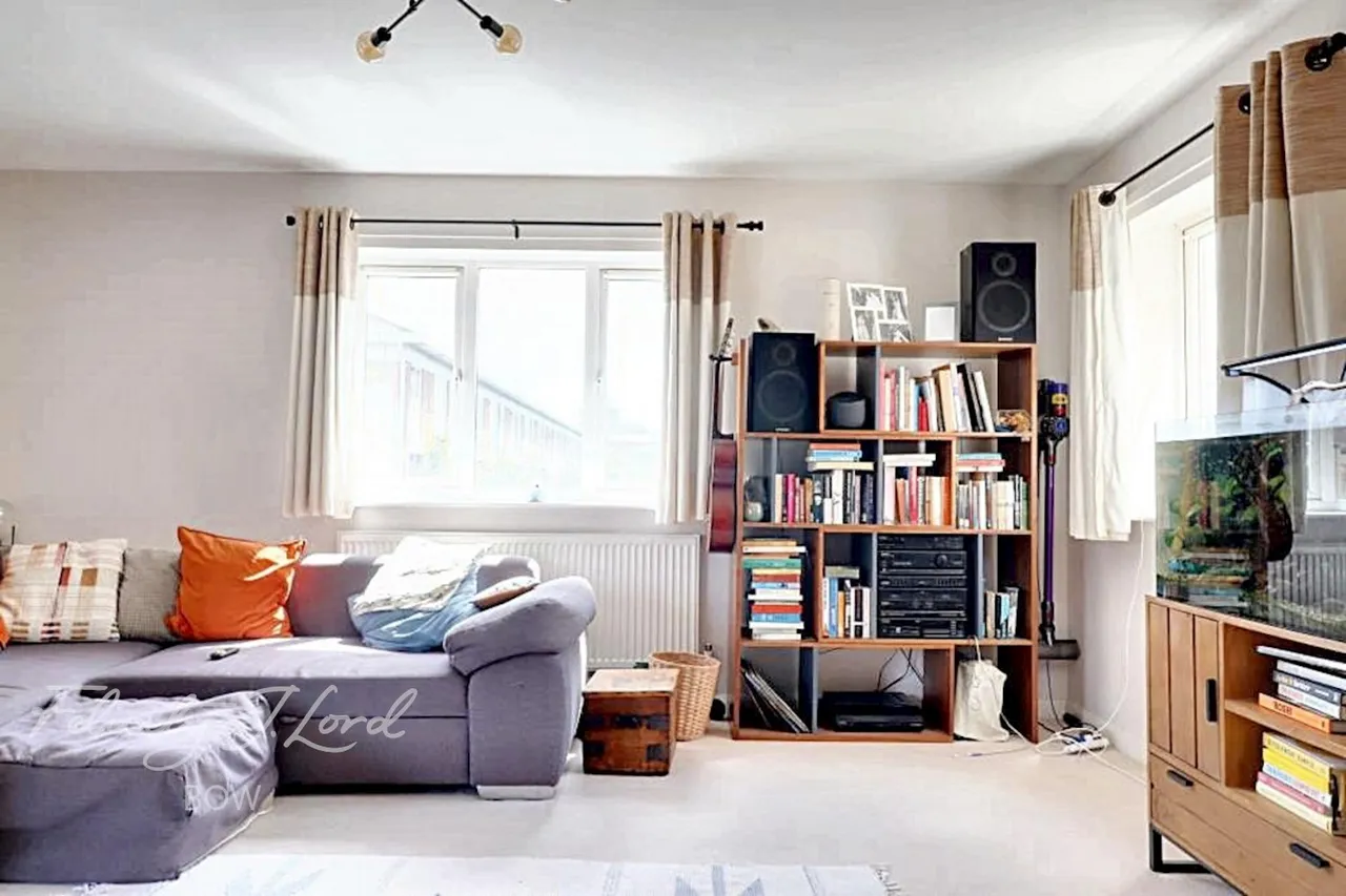Belton Way, E3, photo 14