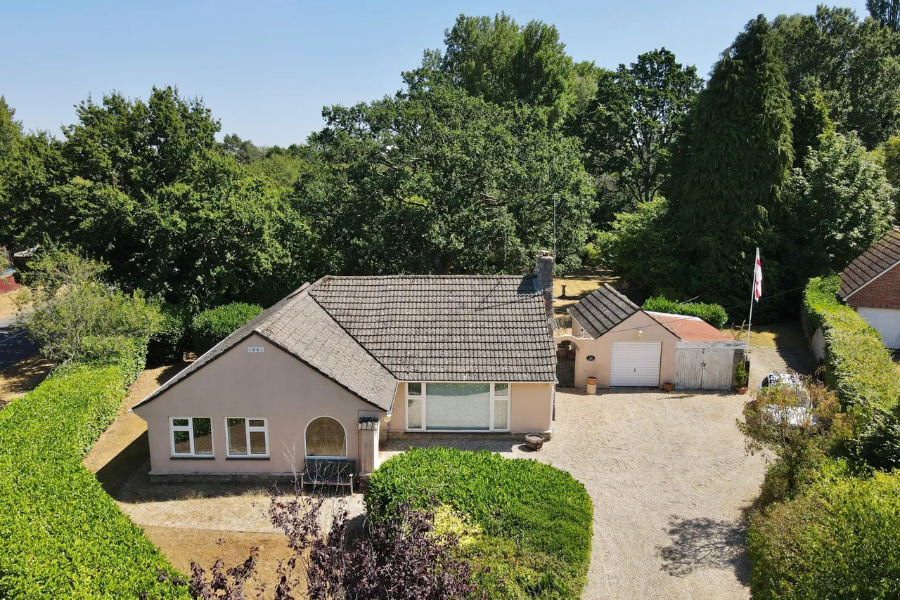 3 bed house for sale, Hurn Lane, Ringwood, BH24