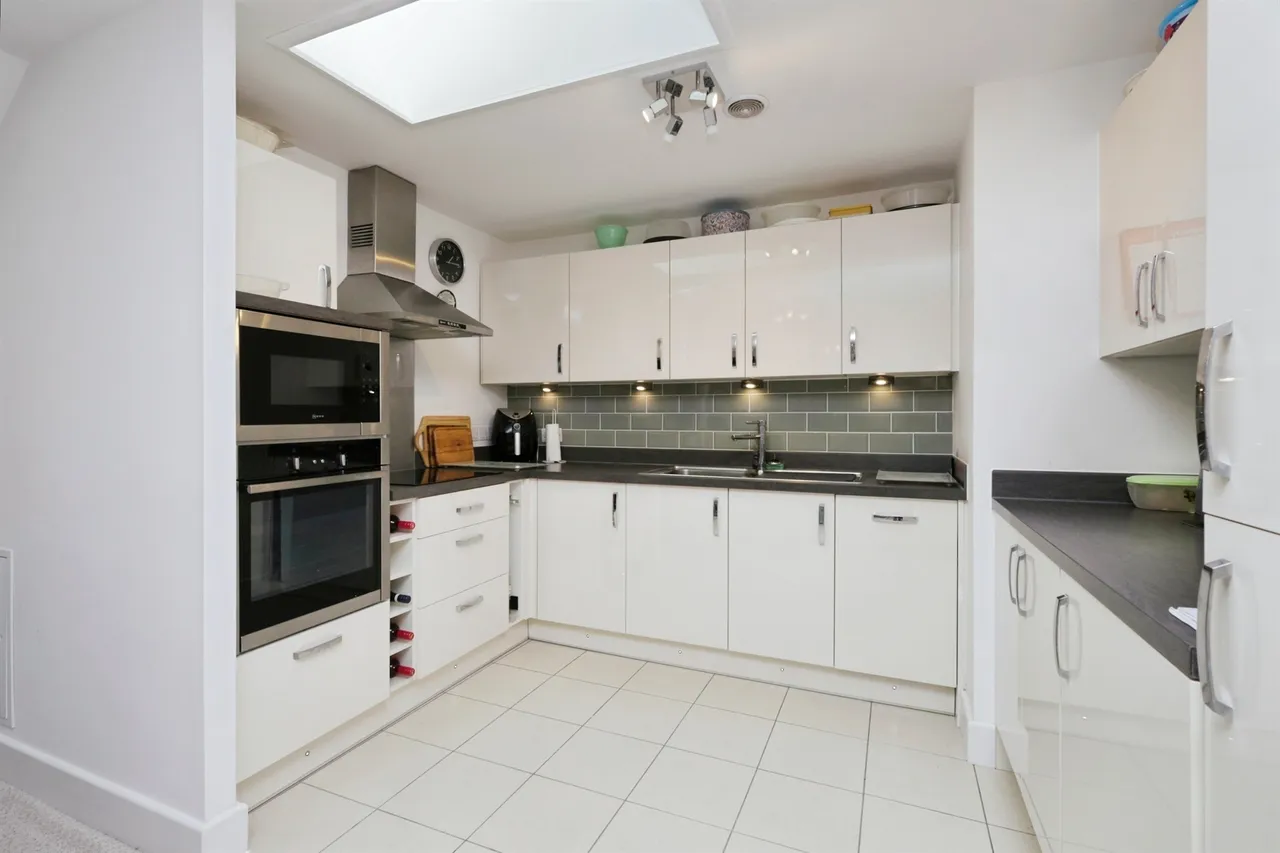 London Road, Hailsham, photo 4