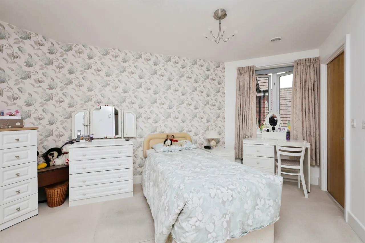 London Road, Hailsham, photo 8