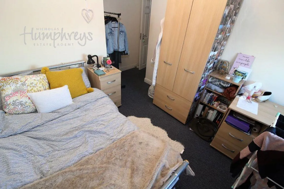 Pickmere Road, S10, photo 3