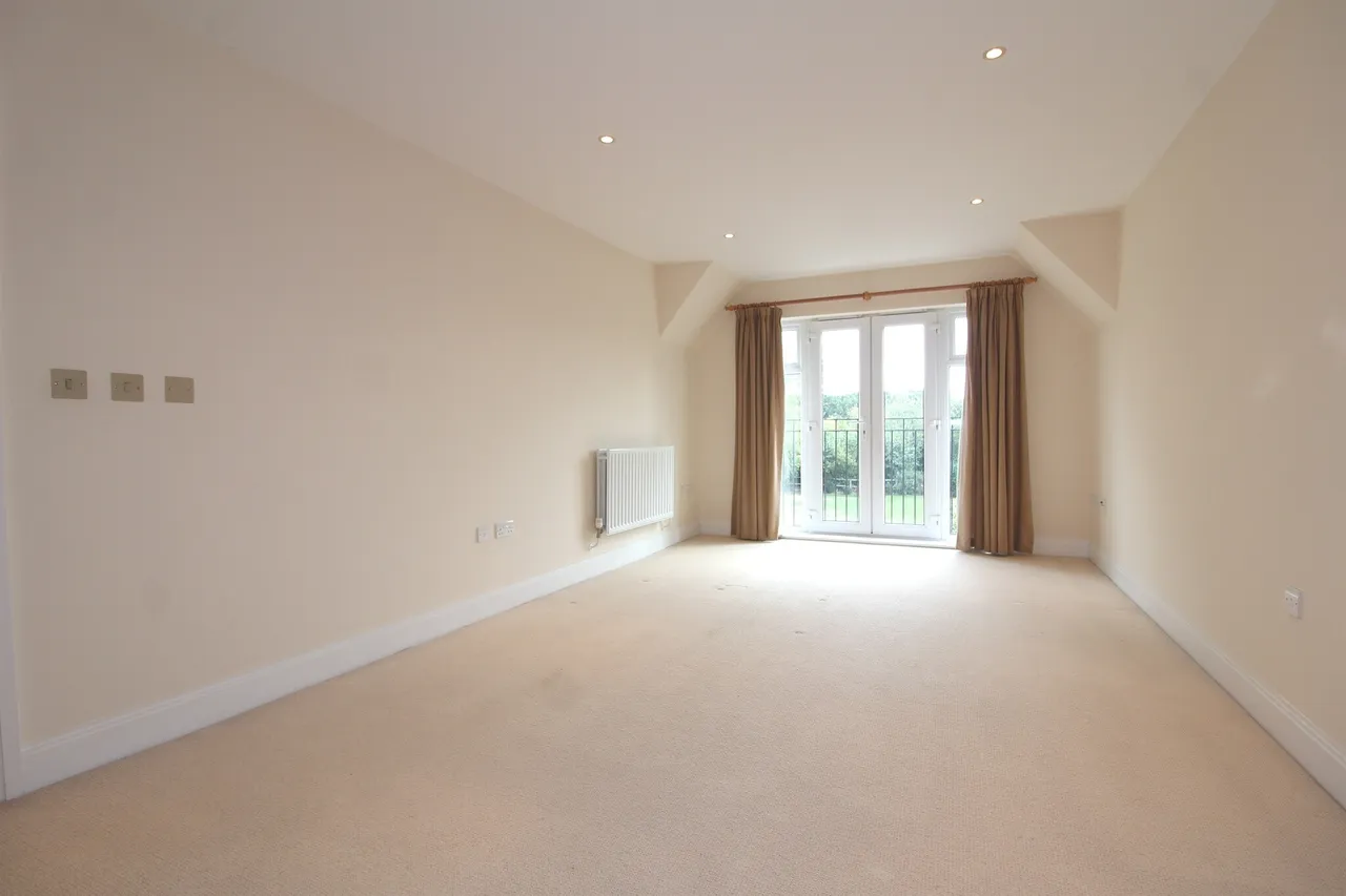 Shoppenhangers Road, Maidenhead, photo 3