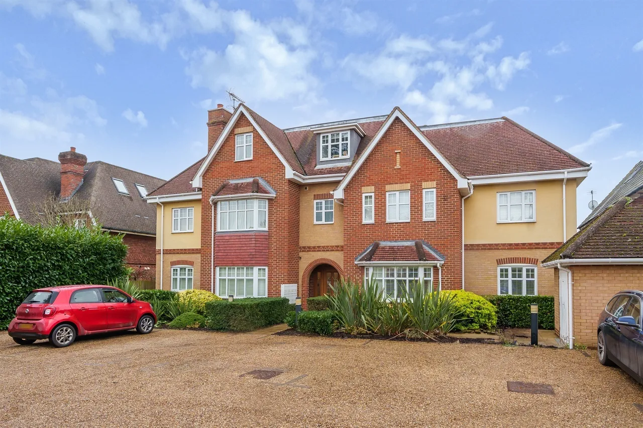Shoppenhangers Road, Maidenhead, photo 9