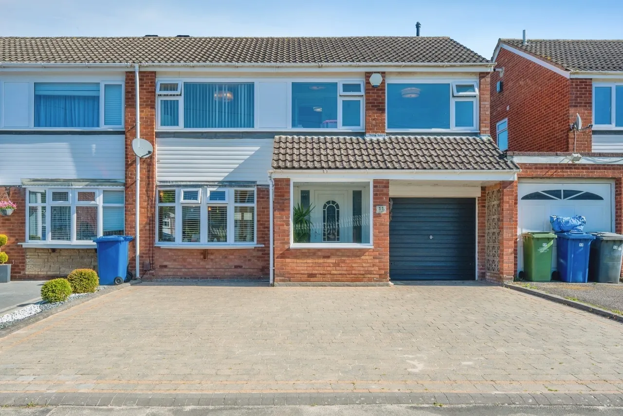 3 bed house for sale — Jowett, Tamworth, Staffordshire, B77