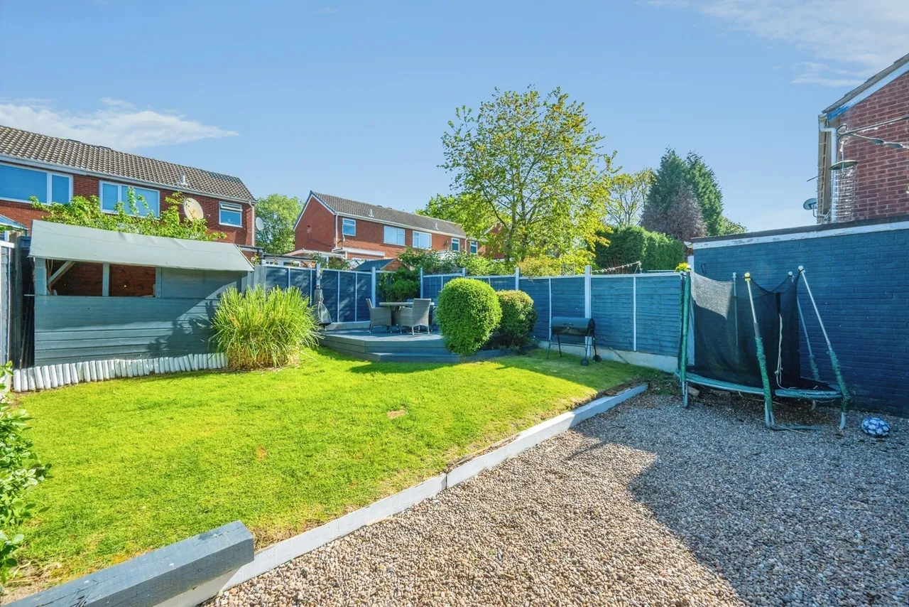 Jowett, Tamworth, Staffordshire, B77, photo 20