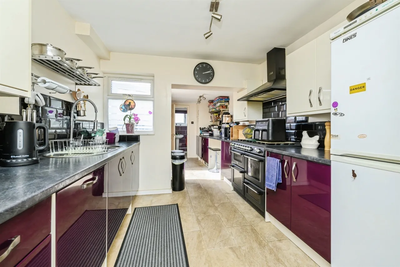 Southfields Avenue, Peterborough, PE2, photo 2