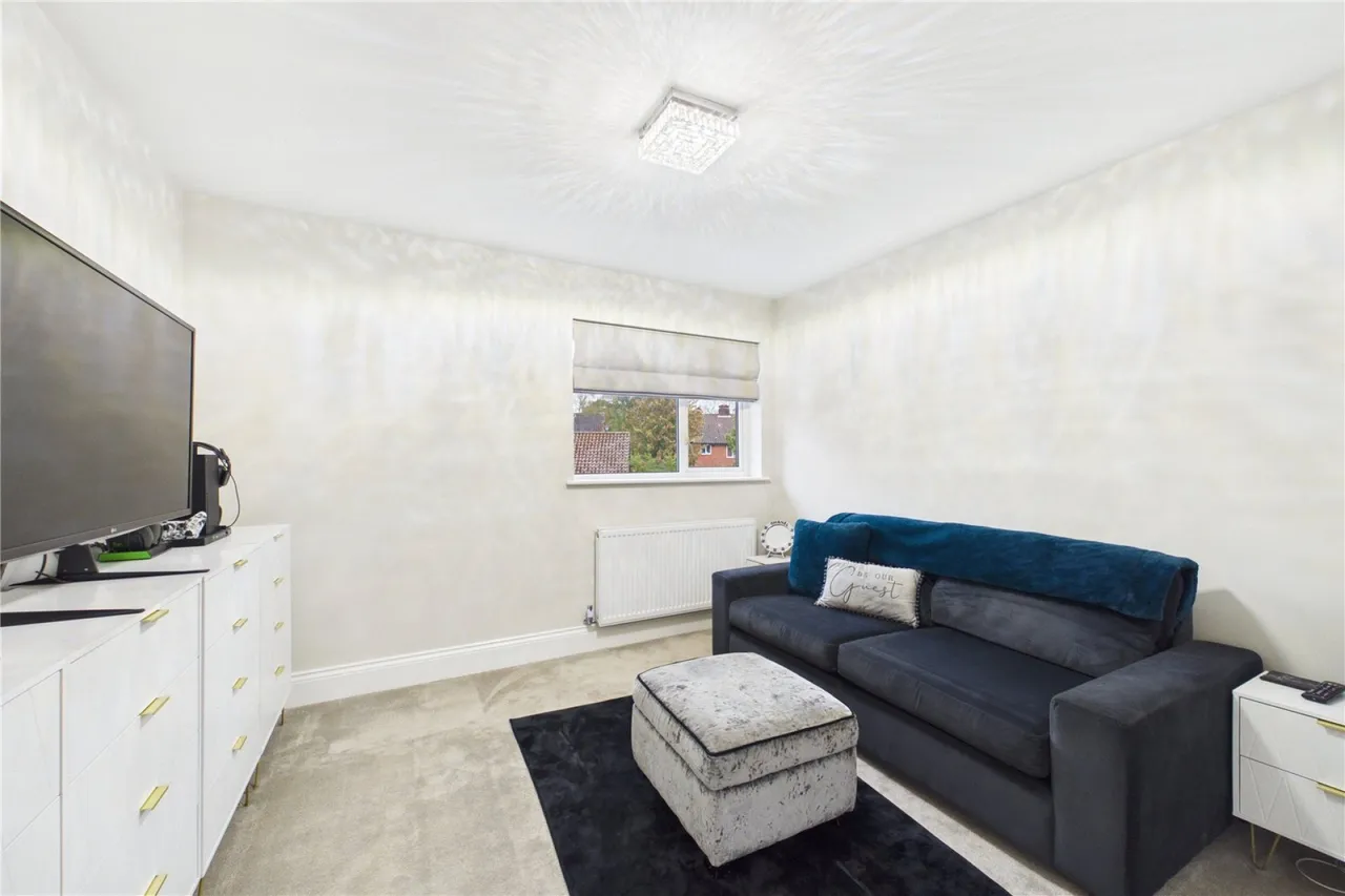 Whitedown Road, Tadley, RG26, photo 12