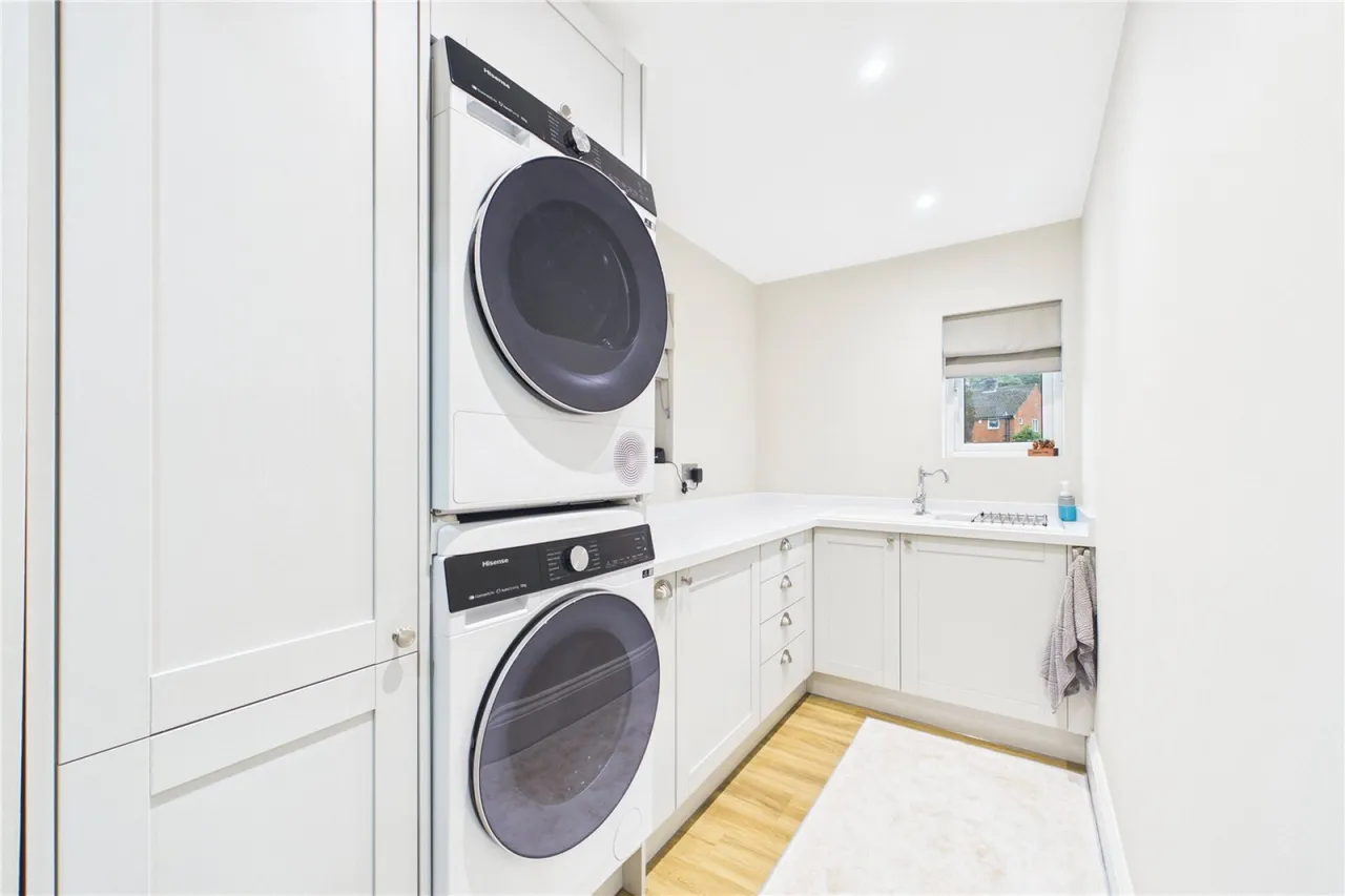 Whitedown Road, Tadley, RG26, photo 8