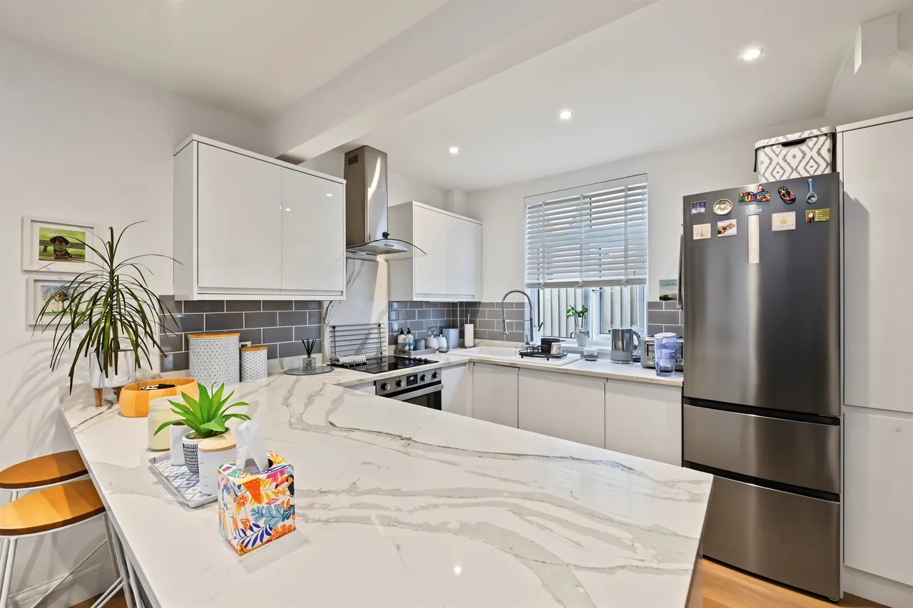 Green End Street, Aston Clinton, HP22, photo 7