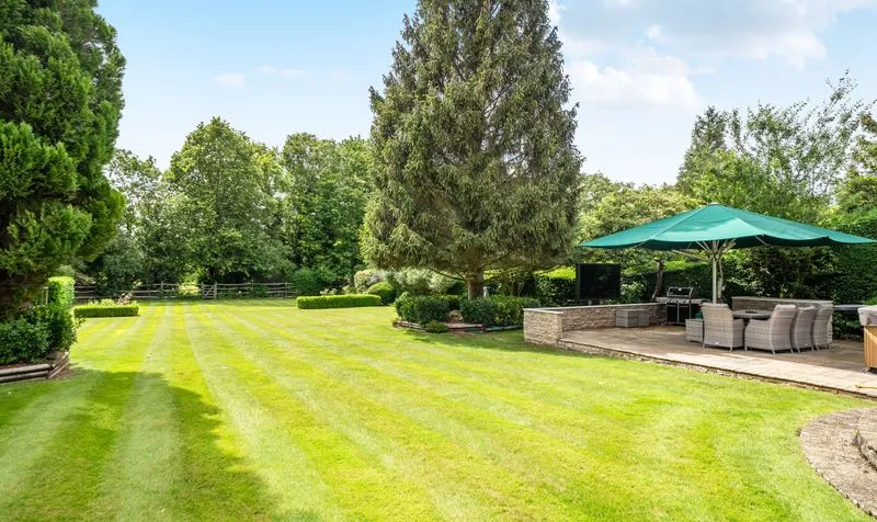 Golf Side, Cheam, SM2, photo 8