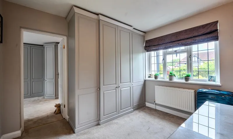 Golf Side, Cheam, SM2, photo 13