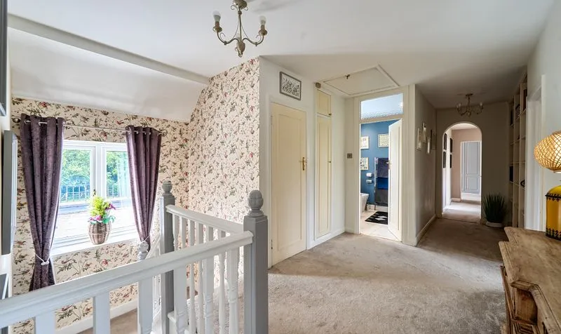 Golf Side, Cheam, SM2, photo 19