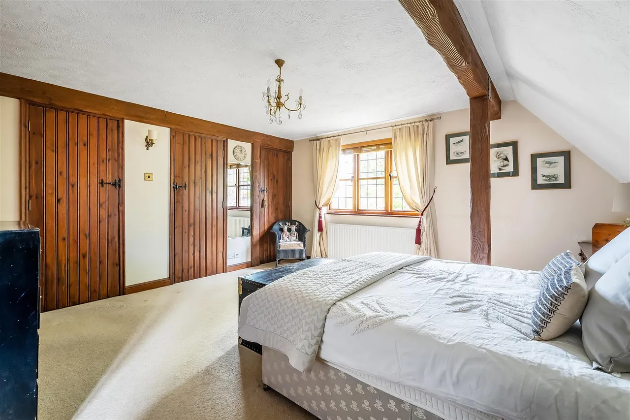Sycamore Close, Fetcham, KT22, photo 5
