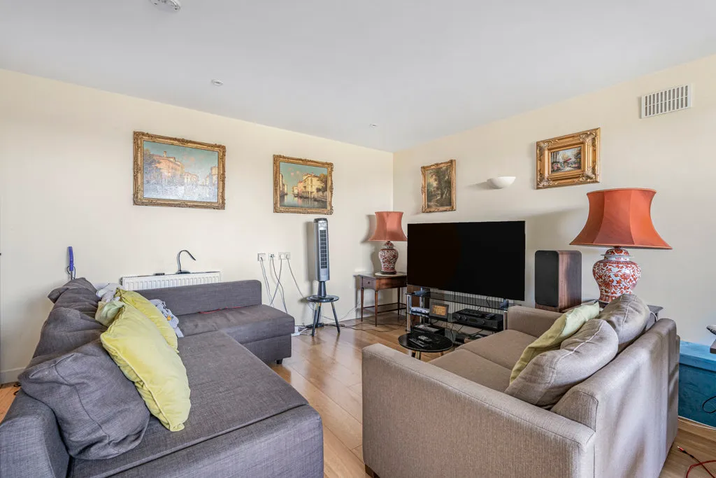 Athelstan Place, Twickenham, TW2, photo 13