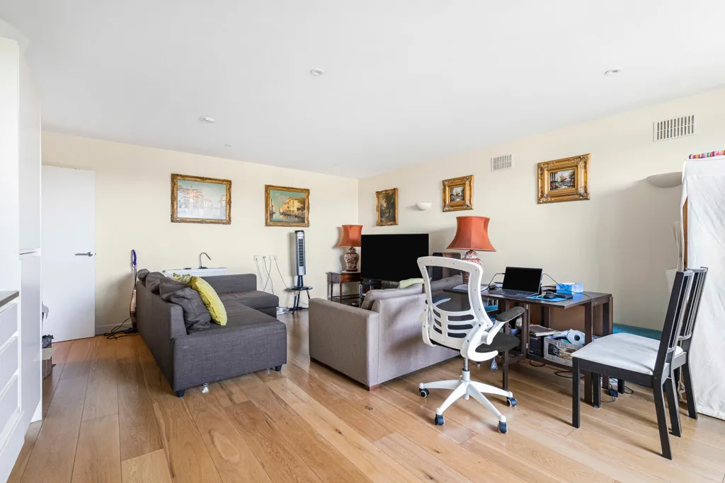 Athelstan Place, Twickenham, TW2, photo 9