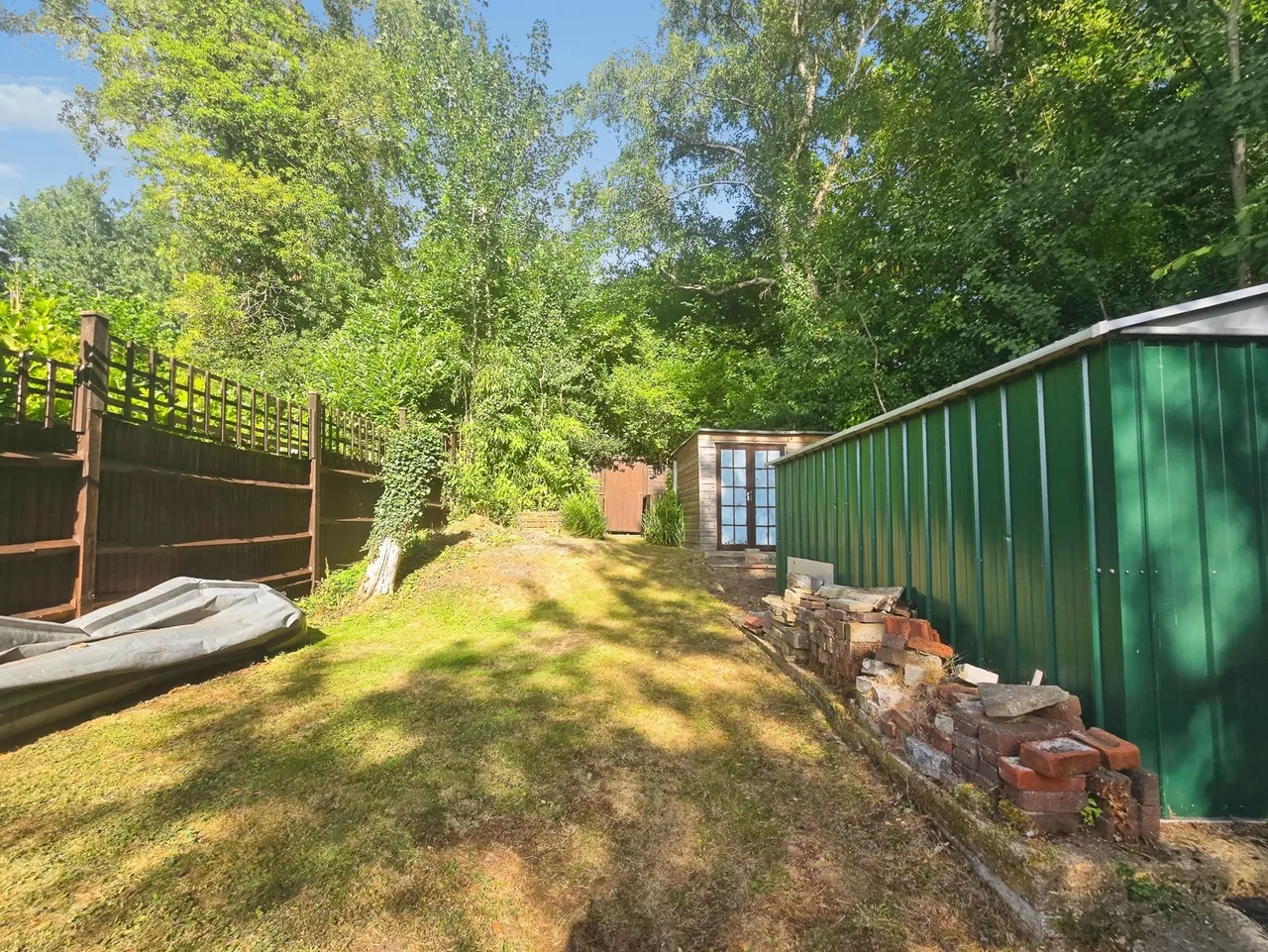 Homeleigh Crescent, Frimley Road, Ash Vale, Surrey, GU12 5PF, photo 14