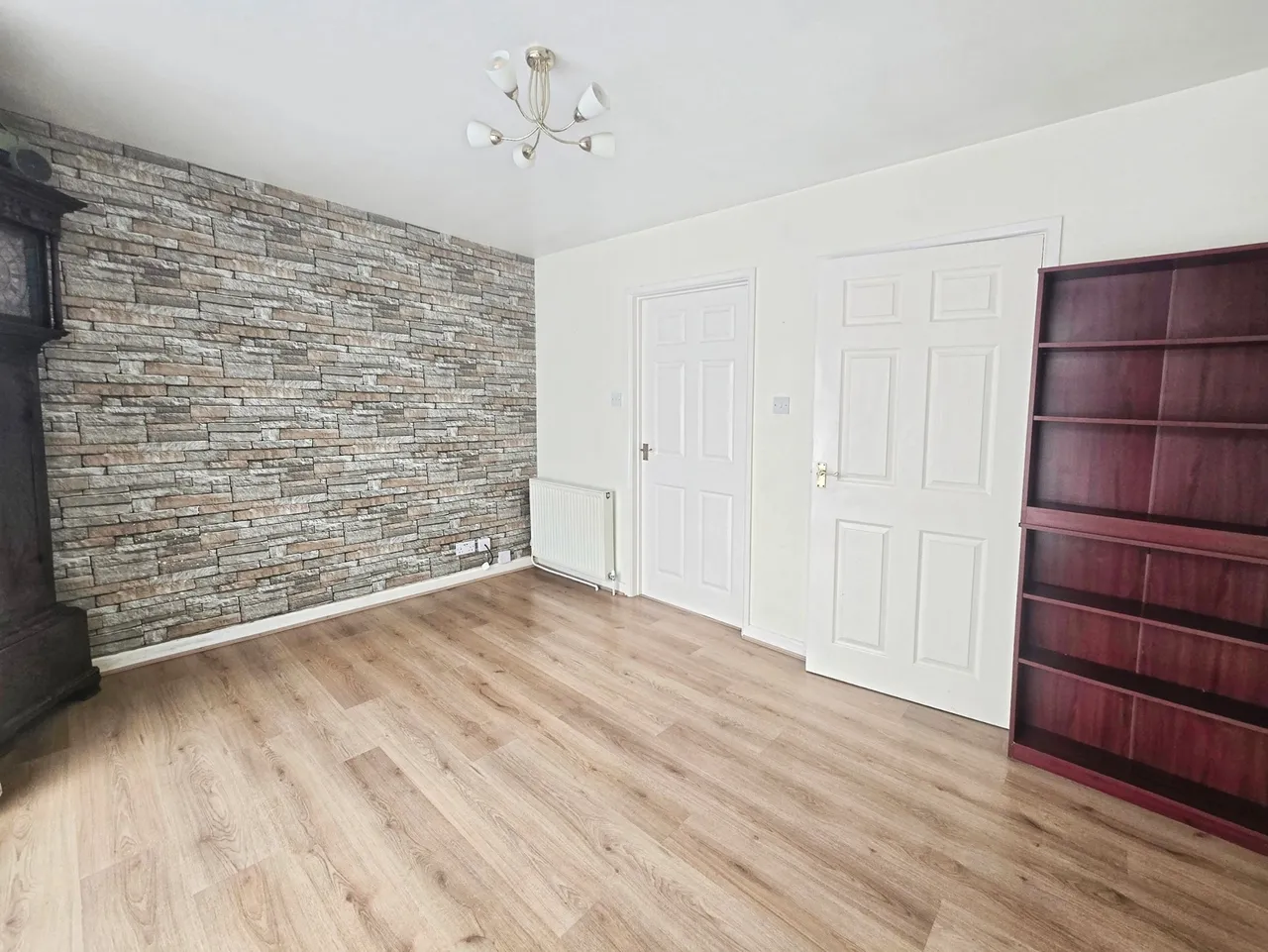 Homeleigh Crescent, Frimley Road, Ash Vale, Surrey, GU12 5PF, photo 5