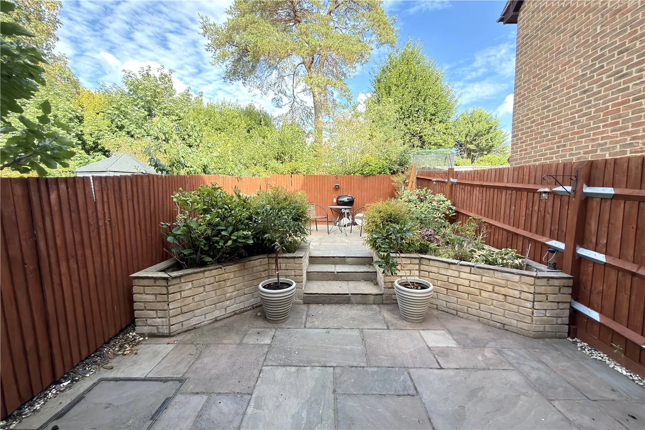 Old Town Close, Beaconsfield, Buckinghamshire, HP9, photo 10