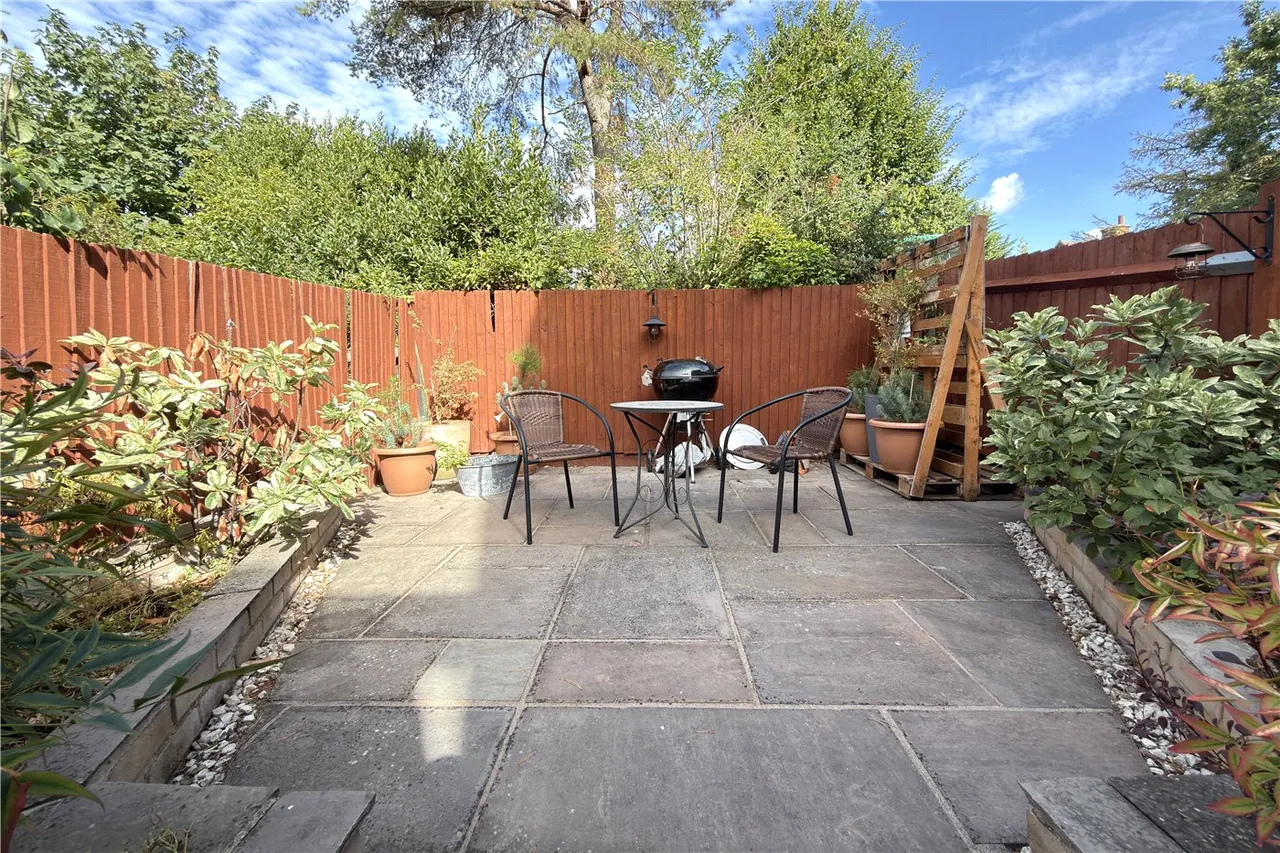 Old Town Close, Beaconsfield, Buckinghamshire, HP9, photo 11