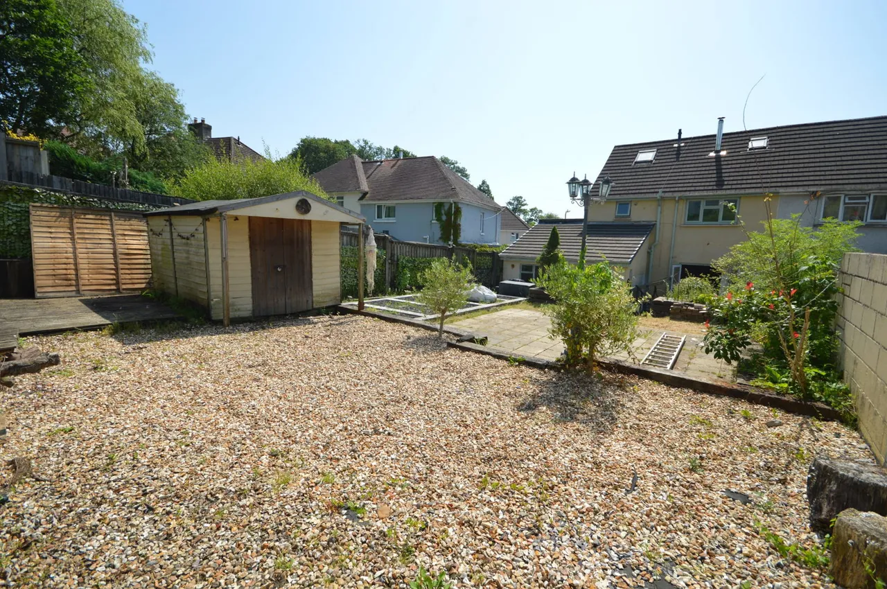 Heol Y Berllan, Crynant, SA10, photo 27