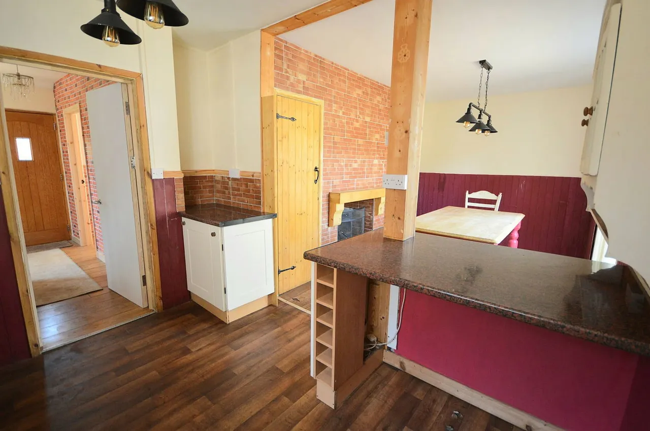 Heol Y Berllan, Crynant, SA10, photo 12