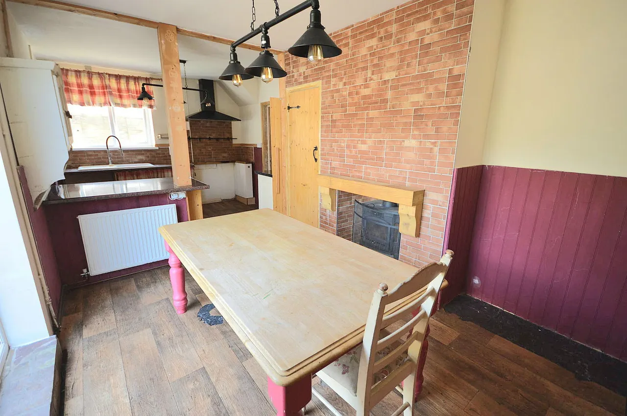 Heol Y Berllan, Crynant, SA10, photo 8