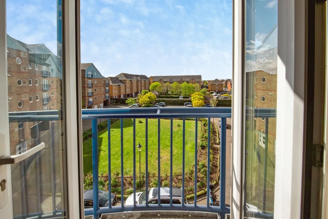 Argent Court, Argent Street, Grays, Essex, RM17, photo 4