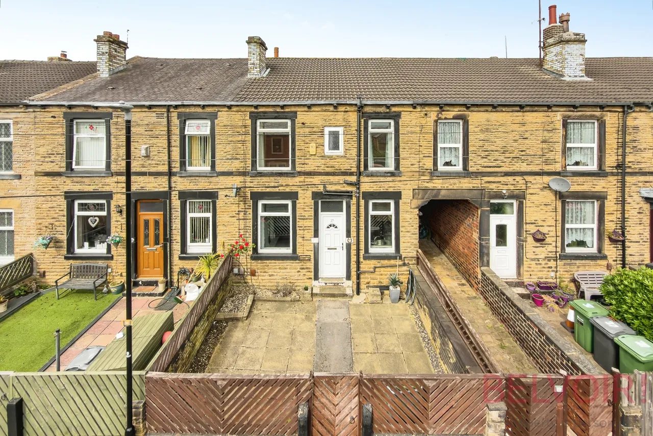 2 bed house for sale — King Street, Morley, LS27