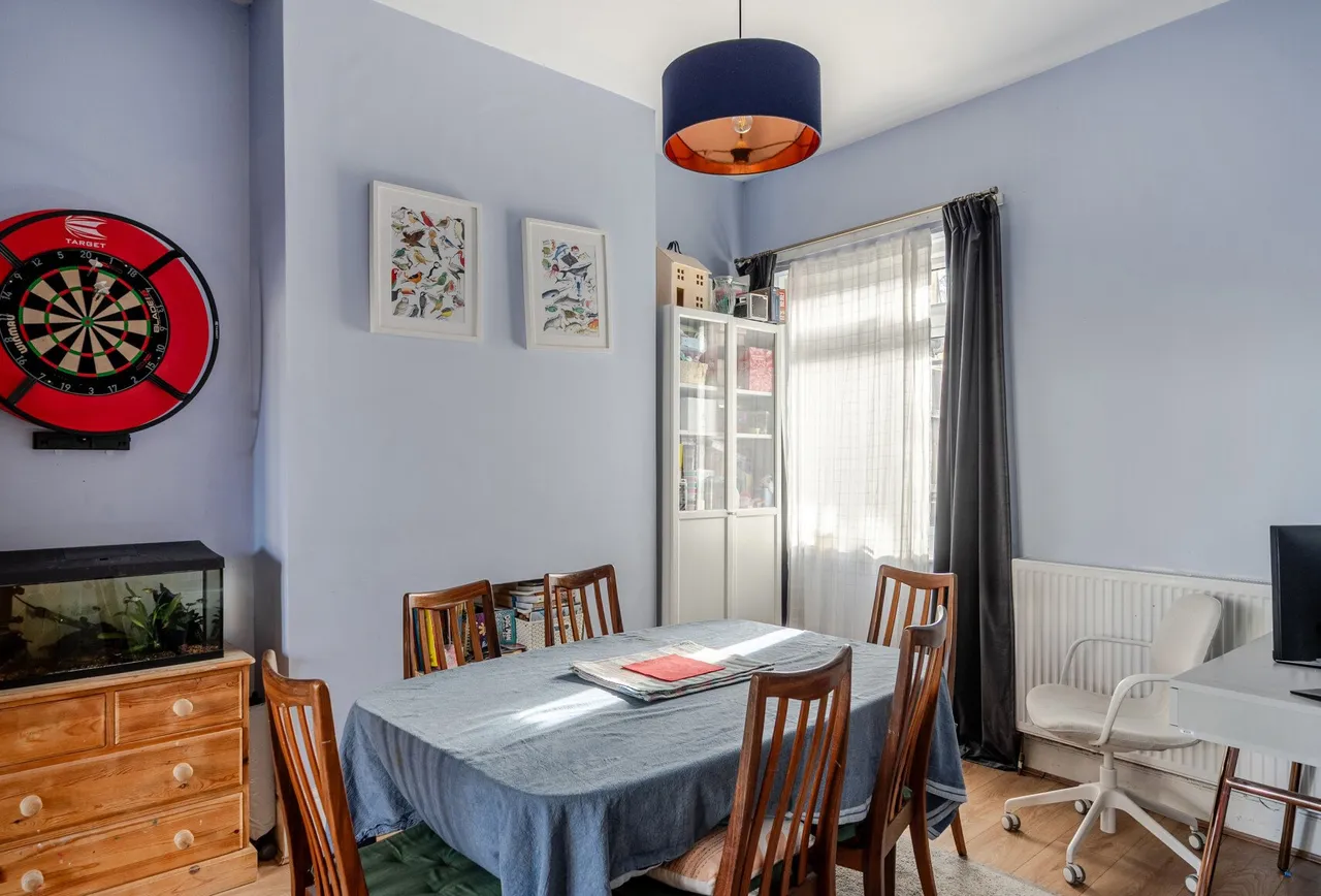 Downend Road, Gloucestershire, Downend, BS16 5UF, photo 6
