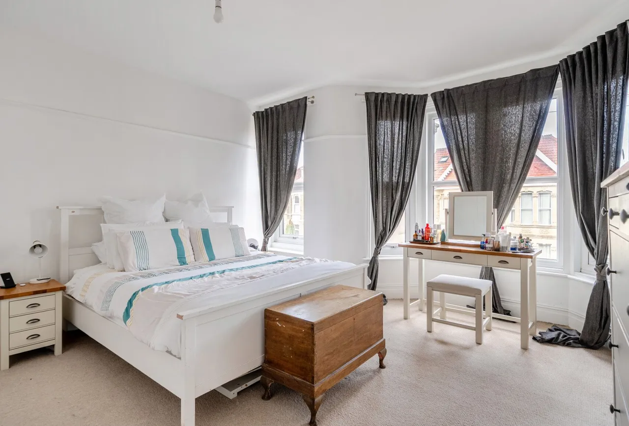 Downend Road, Gloucestershire, Downend, BS16 5UF, photo 9